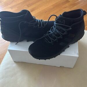 Men Adidas Torsion Primeloft Boots
